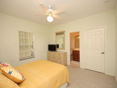 Oceanfront Two-Bedroom Rental Home in Islamorada