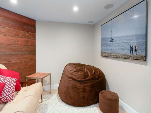 Three Bedroom Walk to Beach Vacation Home in Santa Cruz