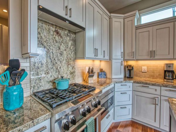 Three Bedroom Walk to Beach Vacation Home in Santa Cruz