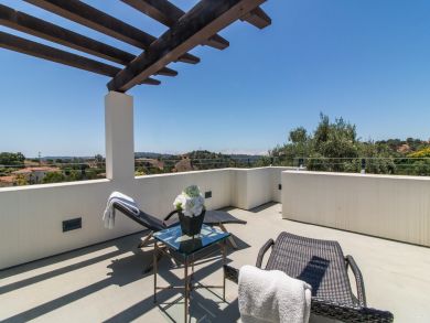 Santa Barbara 2 Bedroom Plus Den