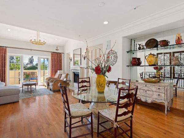 Santa Barbara 3 Bedroom Condo with Rooftop Patio Deck