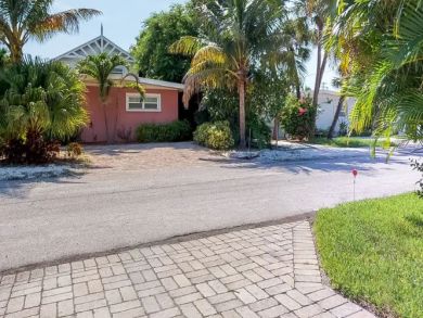 Pet Friendly Two Bedroom Home Close to Beach Sleeps Six