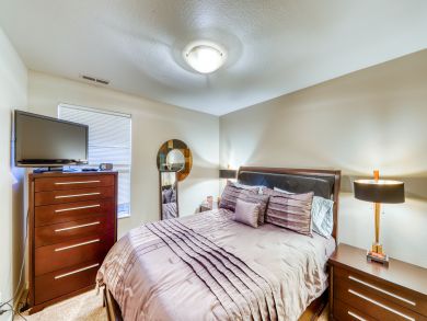 Avon Condo 937952