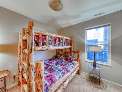 Avon Condo 937952