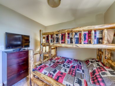 Avon Condo 937952