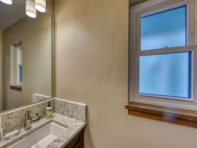 Avon Condo 937968
