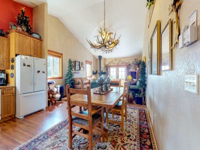 Aspen Home 938121 Aspen Home 938121