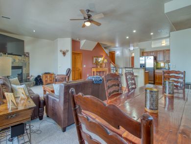 Avon Condo 938155