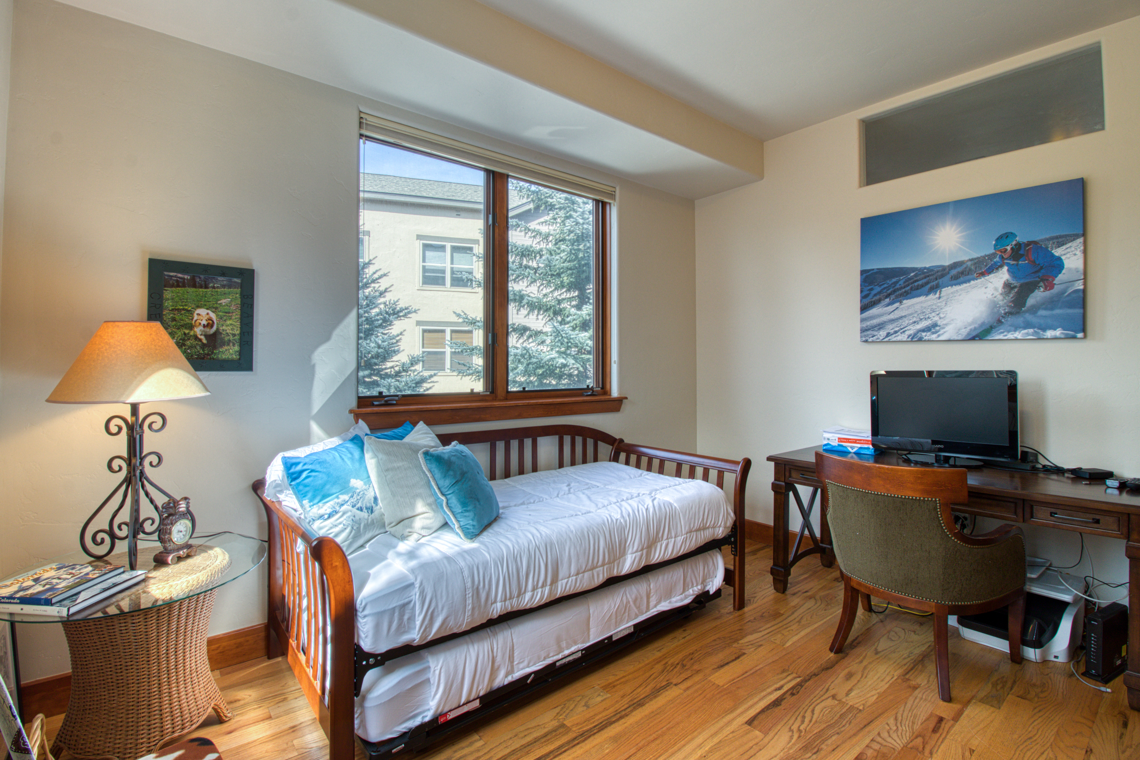 Avon Condo 938155