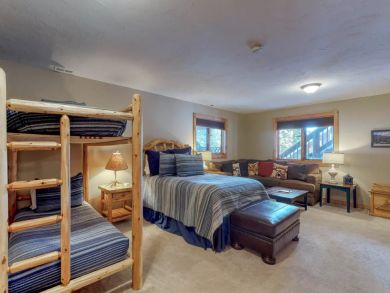 Breckenridge Vacation Home Sleeps 11 Guests Mountain Views
