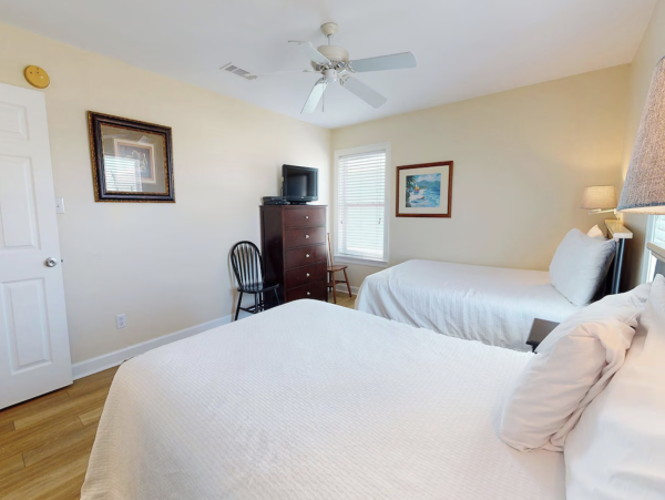 Fort Morgan Beachfront House Sleeps 25 Guests