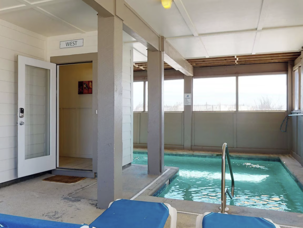 Fort Morgan Beachfront House Sleeps 25 Guests
