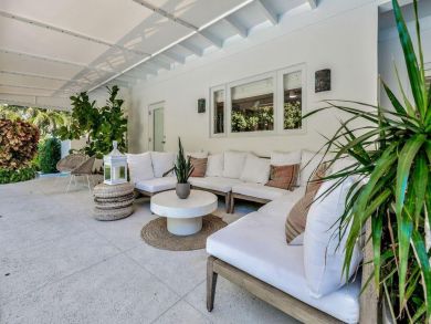 West Palm Beach Elegant 3 Bdm Home in Exclusive Neighborhood