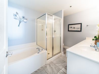 Gorgeous Miramar Vacation Condo Sleeps eight Guests Gorgeous Miramar Vacation Condo Sleeps eight Guests