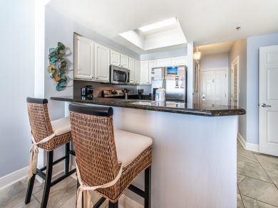 Gorgeous Miramar Vacation Condo Sleeps eight Guests Gorgeous Miramar Vacation Condo Sleeps eight Guests