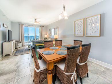Gorgeous Miramar Vacation Condo Sleeps eight Guests Gorgeous Miramar Vacation Condo Sleeps eight Guests