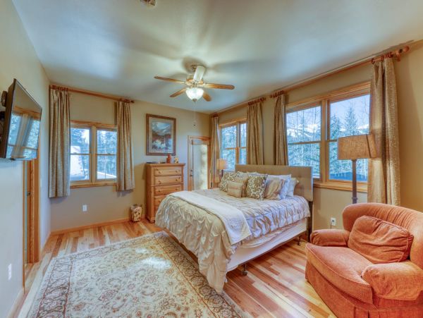 Luxury 6 Bedroom Vacation Home Shuttle To Lifts & Village
