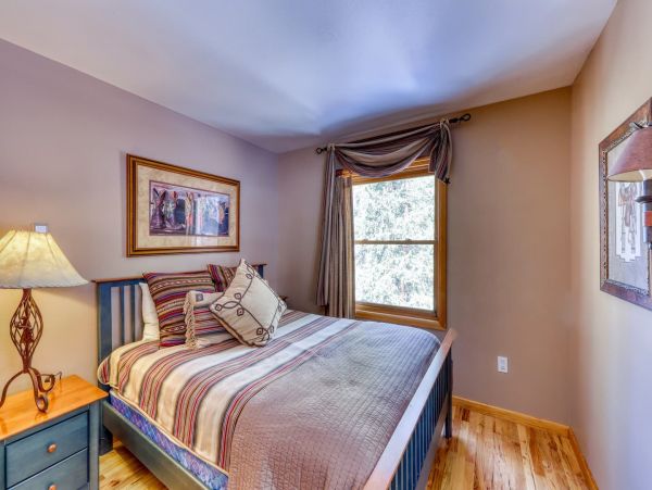Luxury 6 Bedroom Vacation Home Shuttle To Lifts & Village