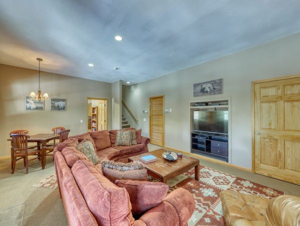 Luxury 6 Bedroom Vacation Home Shuttle To Lifts & Village