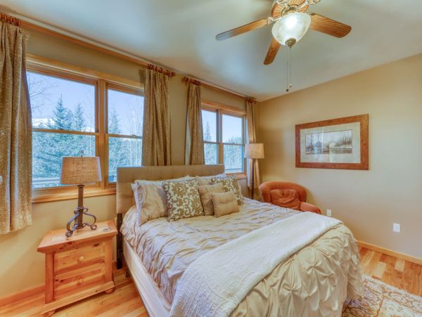 Luxury 6 Bedroom Vacation Home Shuttle To Lifts & Village
