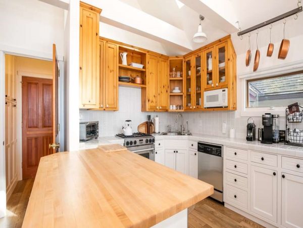 Santa Cruz Vacation Home Walk to Beach Sleeps 6
