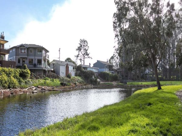 Santa Cruz Vacation Home Walk to Beach Sleeps 6