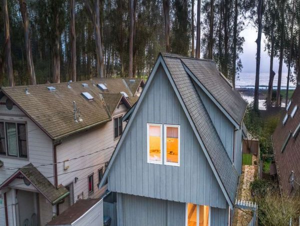 Santa Cruz Vacation Home Walk to Beach Sleeps 6