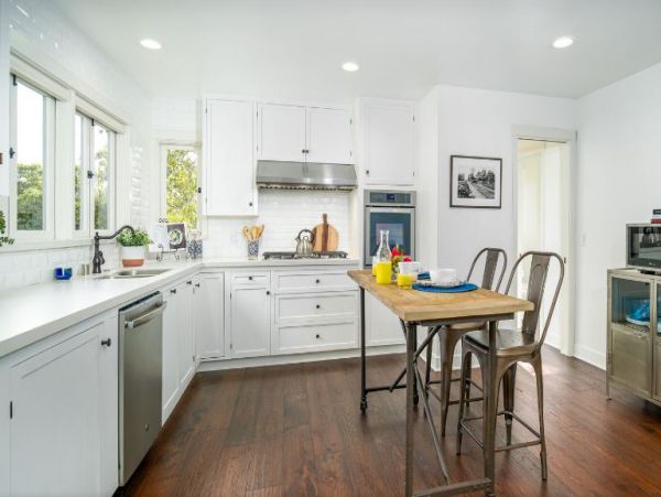 Beautiful Historic Santa Barbara Pool Home Sleeps 8 Guests