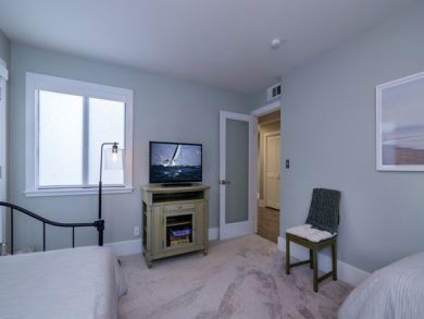 Walk to Beach Three Bedroom Vacation Home in Santa Barbara