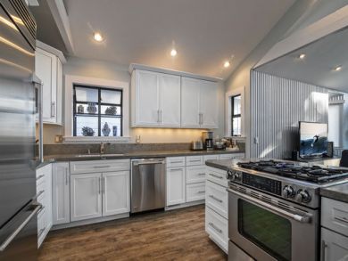 Walk to Beach Three Bedroom Vacation Home in Santa Barbara