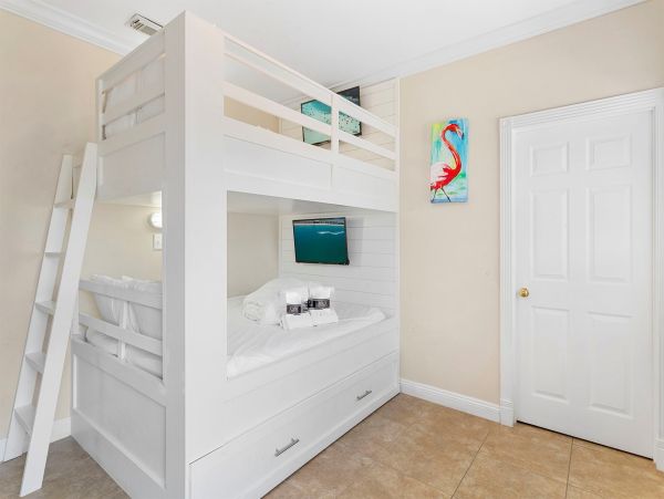 Miramar Beach Vacation Home Plus Guest House Sleeps 29 Guests