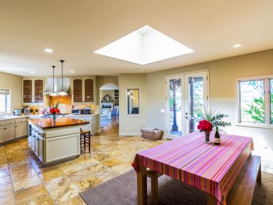 Wine Country 4 Bedroom Secluded Estate