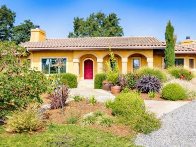 Wine Country 4 Bedroom Secluded Estate