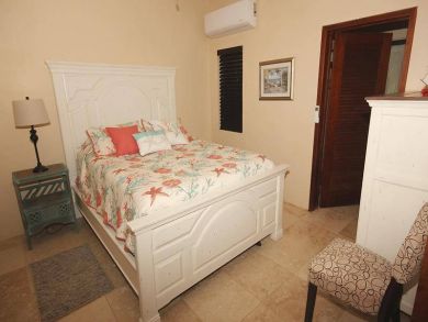 Beautiful Bay Views One Bedroom Rental with Communal Pool