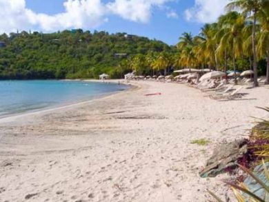 Beautiful Bay Views One Bedroom Rental with Communal Pool