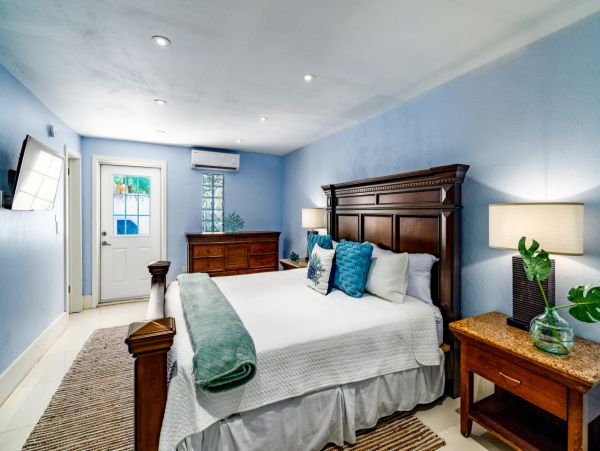 St. Thomas Luxury Vacation Rental Condo 4 Bedrooms Sleeps 9