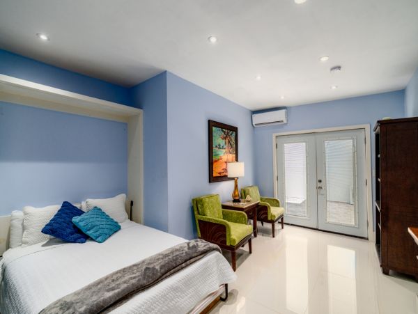 St. Thomas Luxury Vacation Rental Condo 4 Bedrooms Sleeps 9