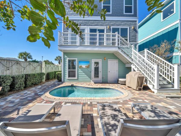Amazing 5 Bedroom Luxury Home in Miramar Beach