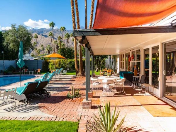 Pool Vacation Home in Palm Springs Sleeps 6 Guests