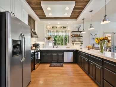 Four Bedroom Vacation Home with Hot Tub in Sonoma Valley