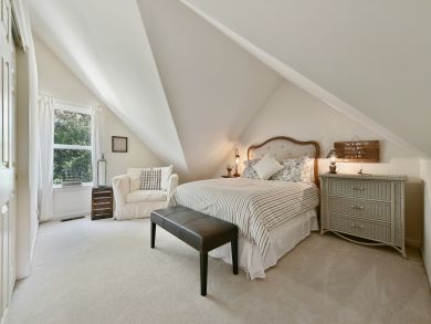 Four Bedroom Vacation Home with Hot Tub in Sonoma Valley