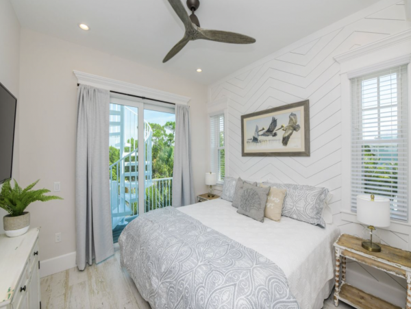 Lido Key Vacation Rentals with Private Pool - Luxury Lido Key Beach House