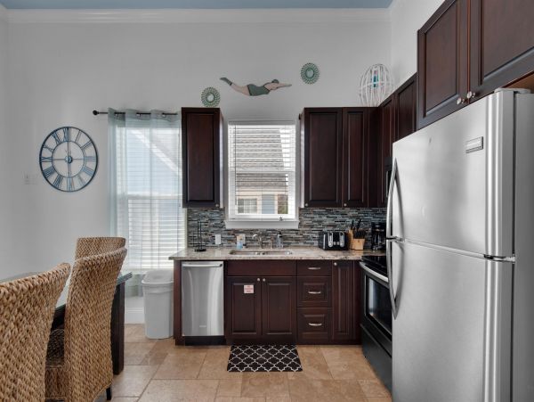 Steps to Beach Vacation Pool Home in Destin Luxury, Luxury! main House & Guest House