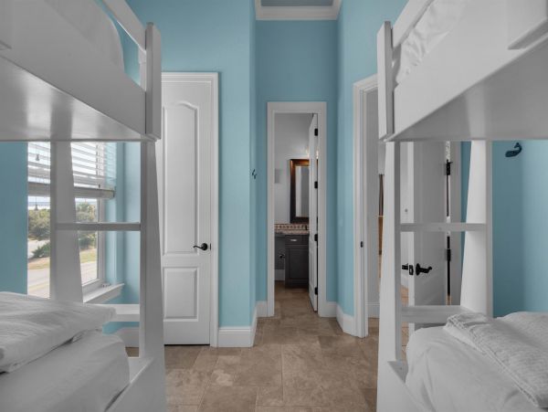 Steps to Beach Vacation Pool Home in Destin Luxury, Luxury! main House & Guest House