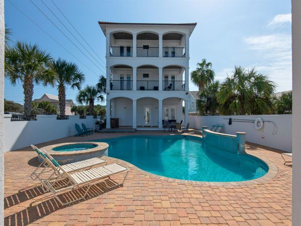 Steps to Beach Vacation Pool Home in Destin Luxury, Luxury! main House & Guest House