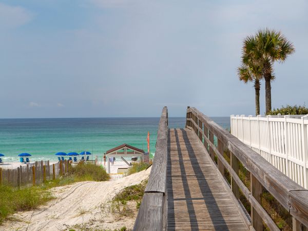 Steps to Beach Vacation Pool Home in Destin Luxury, Luxury! main House & Guest House