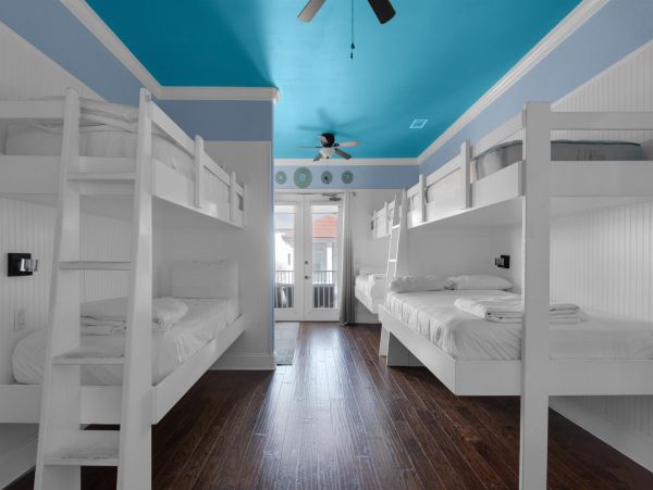 Steps to Beach Vacation Pool Home in Destin Luxury, Luxury! main House & Guest House