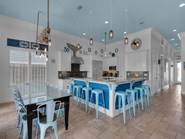 Steps to Beach Vacation Pool Home in Destin Luxury, Luxury! main House & Guest House