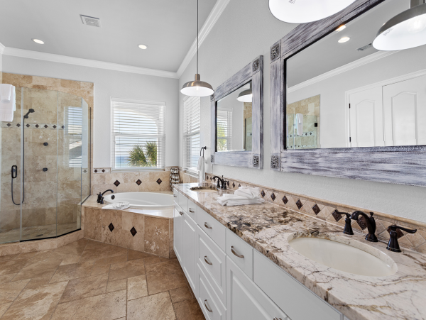 Steps to Beach Vacation Pool Home in Destin Luxury, Luxury! main House & Guest House