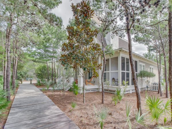 Santa Rosa Vacation Home Four Bedroom Steps To The Beach